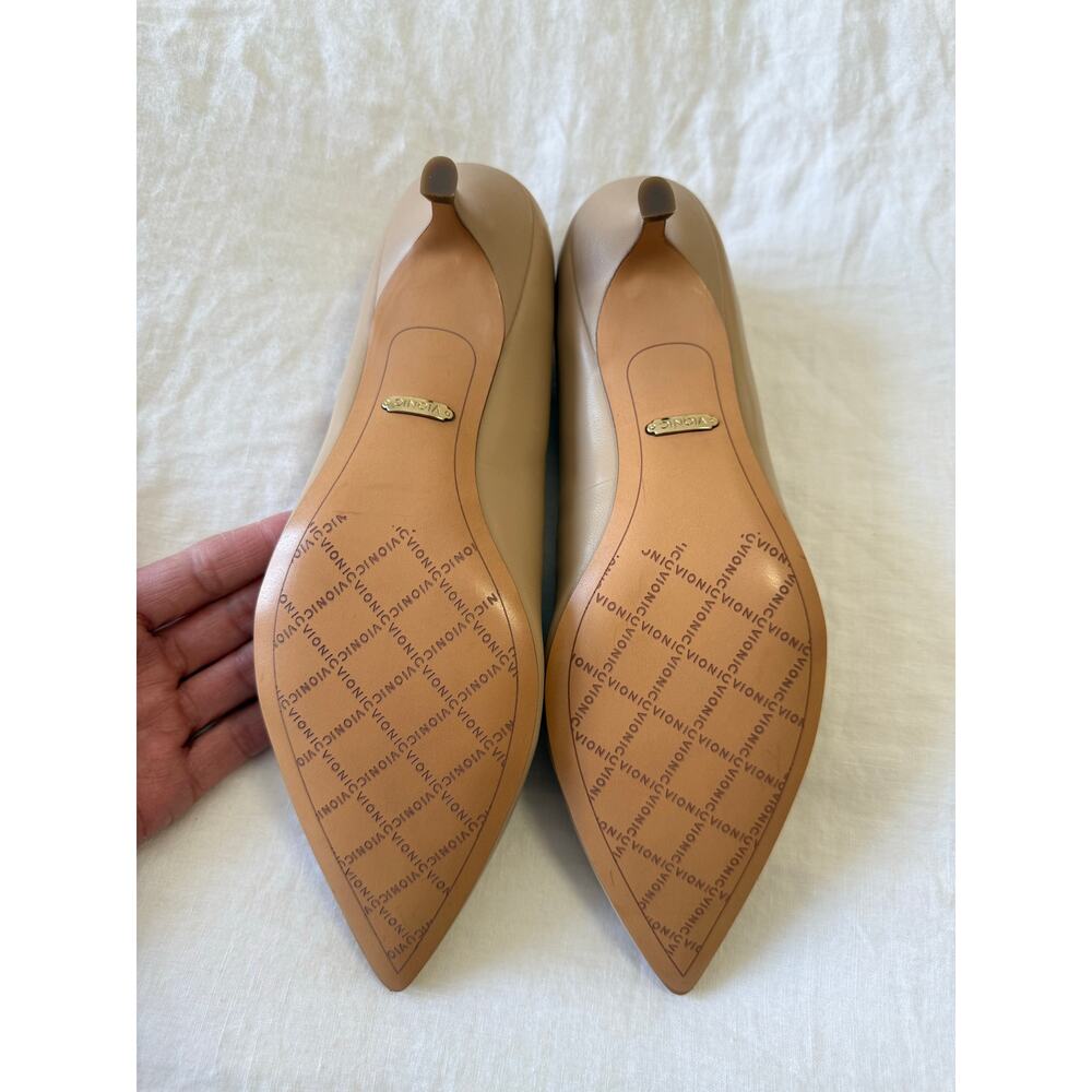 Vionic | Women’s SZ 8.5 Wide | Josie Tan Nude Leather Point Toe Kitten Heels - Picture 9 of 11